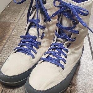 Patagonia Natural/Violetti Waterproof Winter Boots Womens Size 8